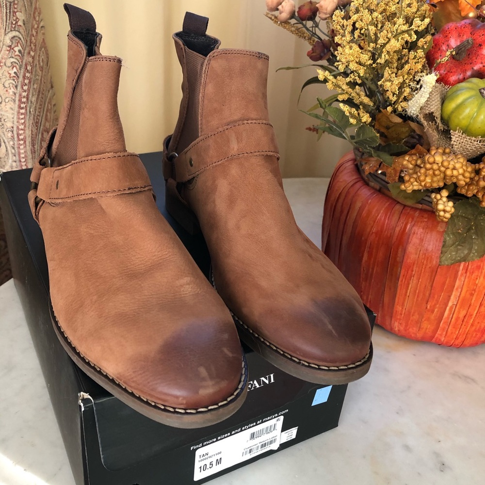 Men’s new Alfani low cut boot